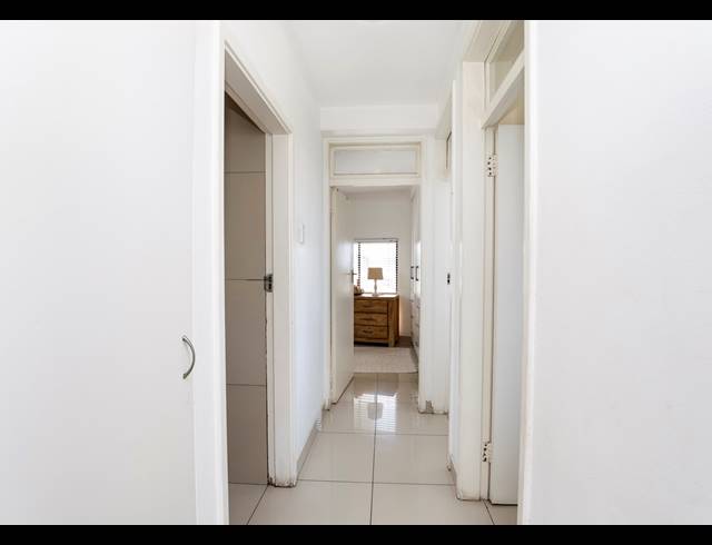 3 BEDROOM APARTMENT FOR SALE IN ESSENWOOD